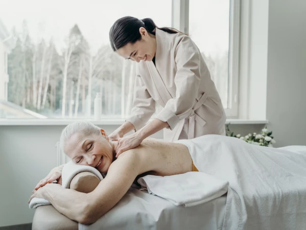 CC Massothérapie auprès des personnes aînées