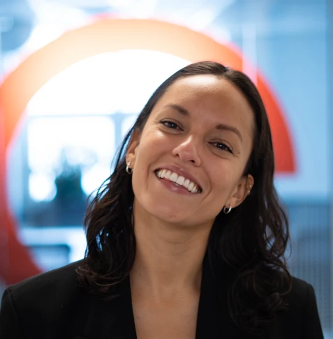 111125 Alesandra Rossi2 crop